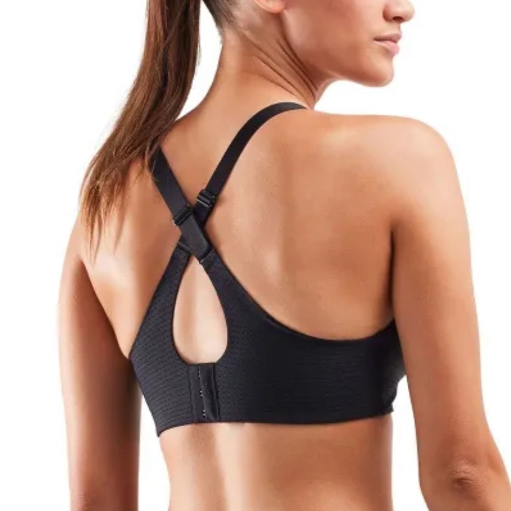 2XU Black Sports Bra